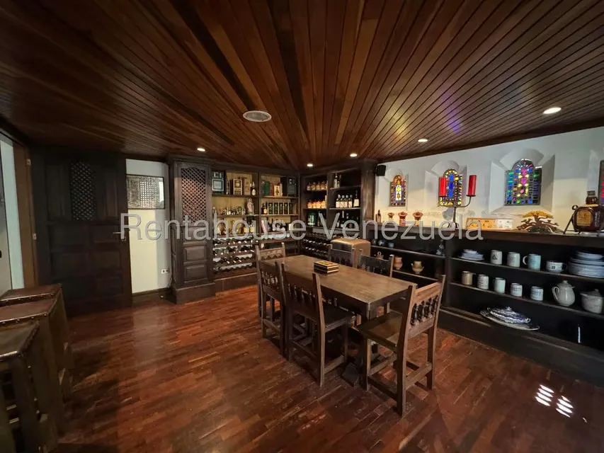 Casa (Multipes Niveles) en Venta en Prados del Este, Distrito Metropolitano - 26