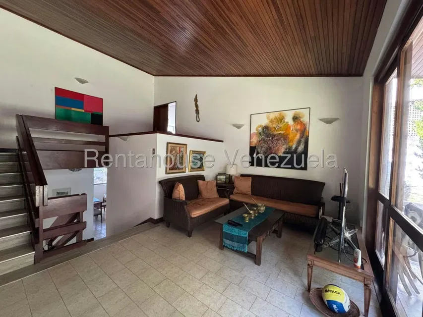 Casa (Multipes Niveles) en Venta en Prados del Este, Distrito Metropolitano - 29