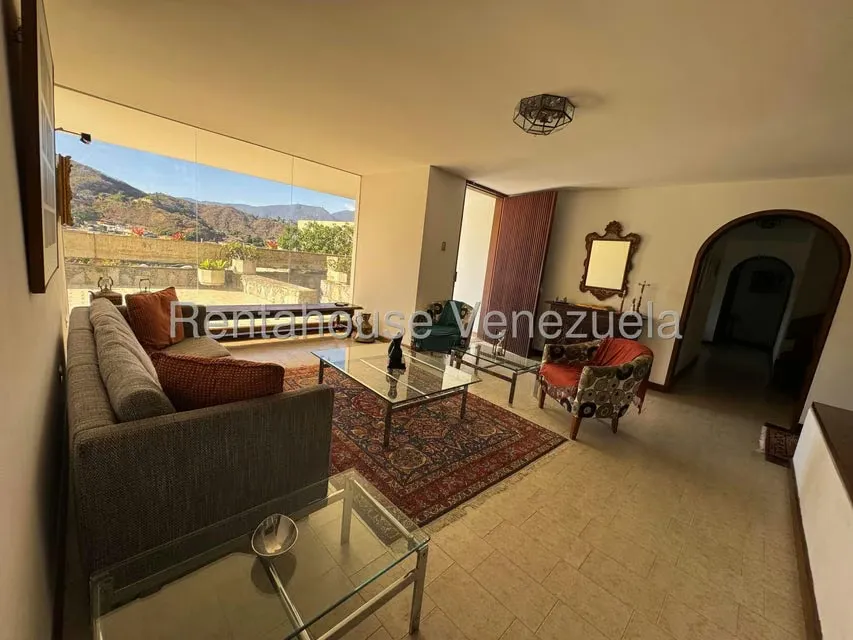 Casa (Multipes Niveles) en Venta en Prados del Este, Distrito Metropolitano - 3