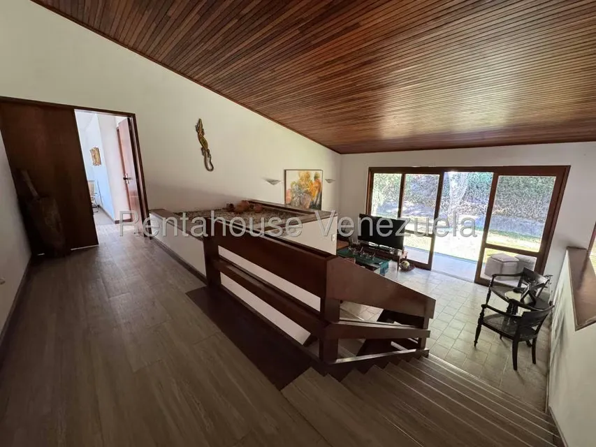 Casa (Multipes Niveles) en Venta en Prados del Este, Distrito Metropolitano - 32