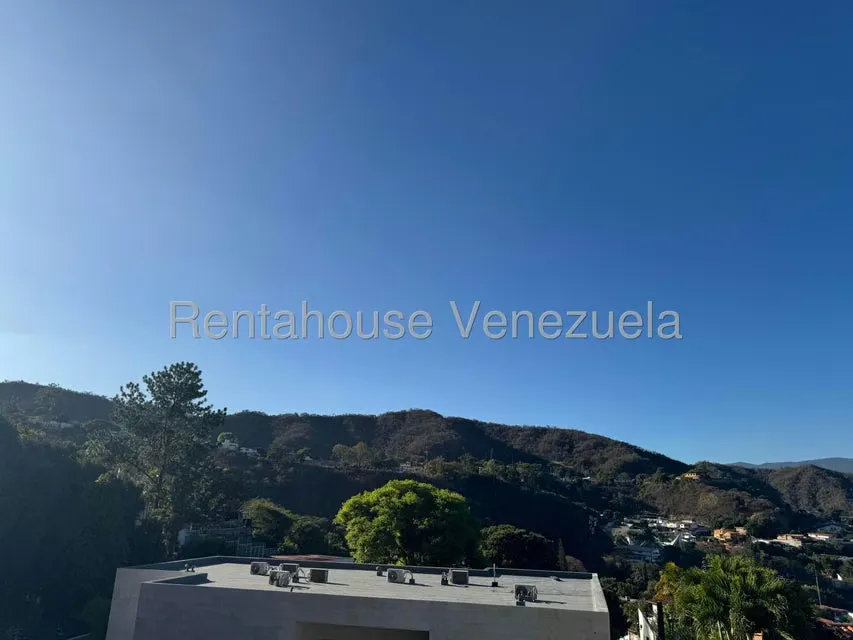 Casa (Multipes Niveles) en Venta en Prados del Este, Distrito Metropolitano - 63