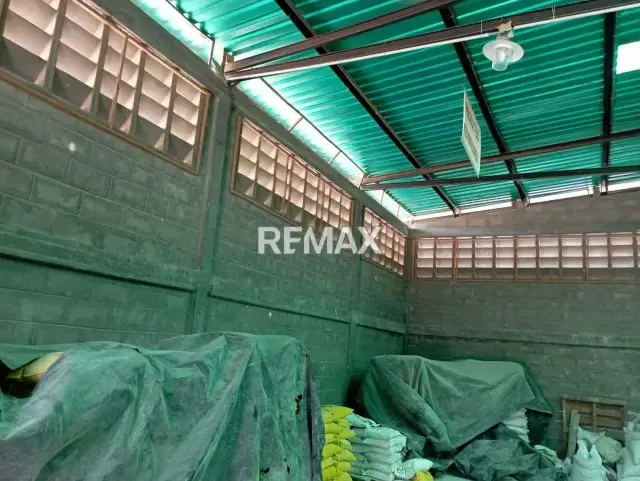 Venta de galpón con terreno en Cabudare - 2