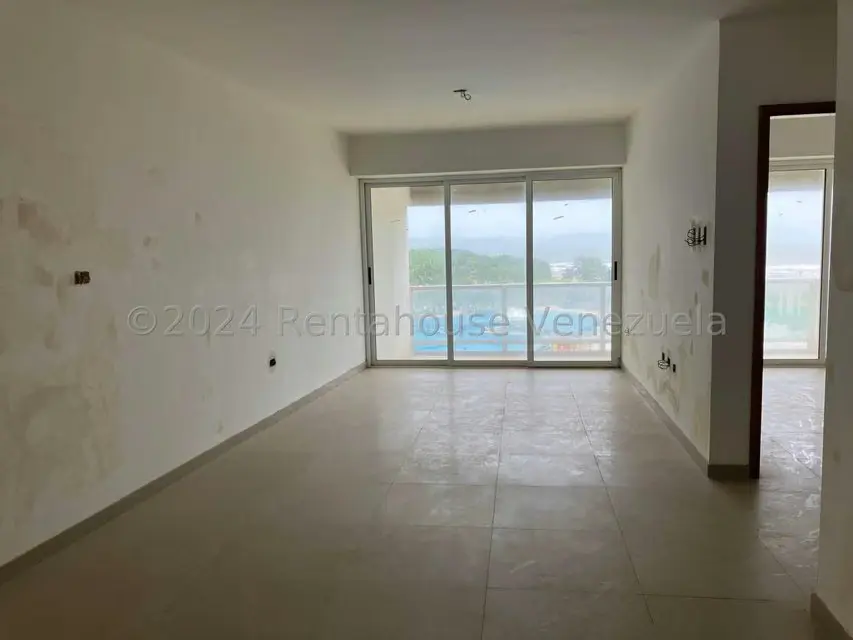 Apartamento (1 Nivel) en Venta en Agua Sal, Miranda - 2