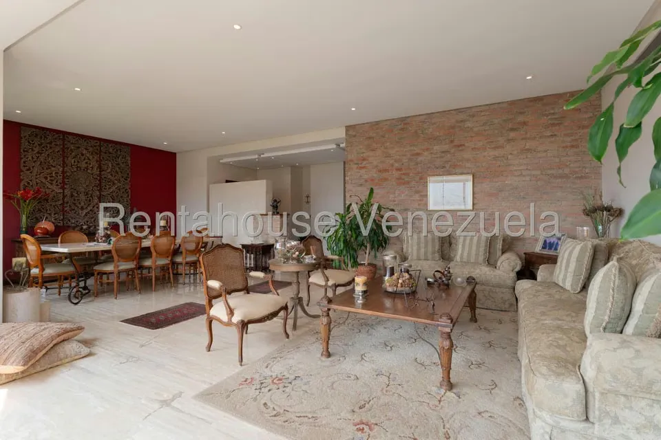 Apartamento (Penthouse) en Venta en Colinas de Valle Arriba, Distrito Metropolitano - 2