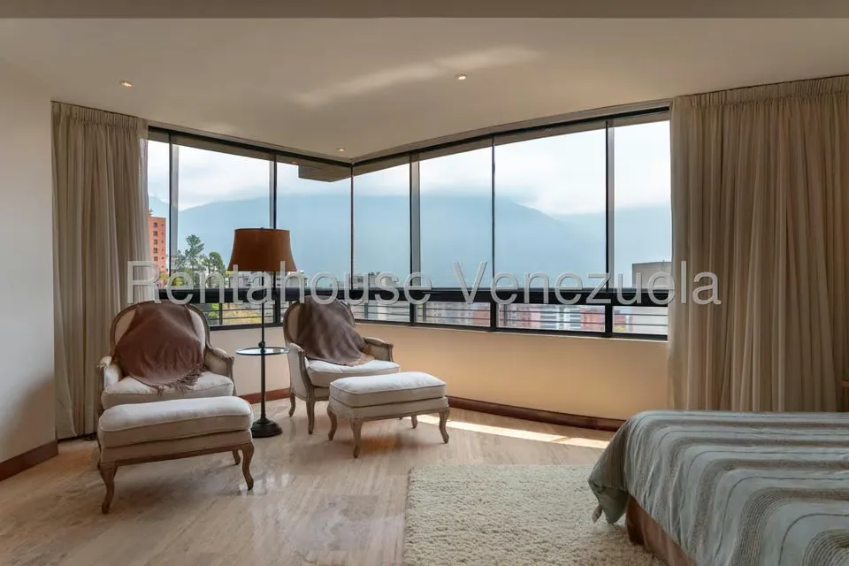 Apartamento (Penthouse) en Venta en Colinas de Valle Arriba, Distrito Metropolitano - 23