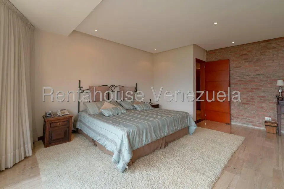 Apartamento (Penthouse) en Venta en Colinas de Valle Arriba, Distrito Metropolitano - 24