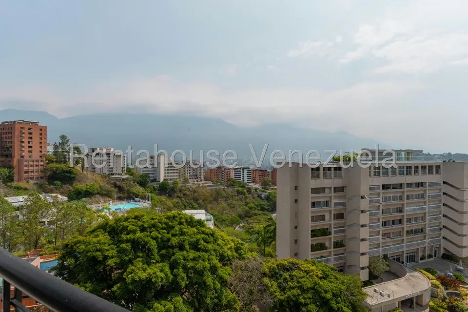 Apartamento (Penthouse) en Venta en Colinas de Valle Arriba, Distrito Metropolitano - 34