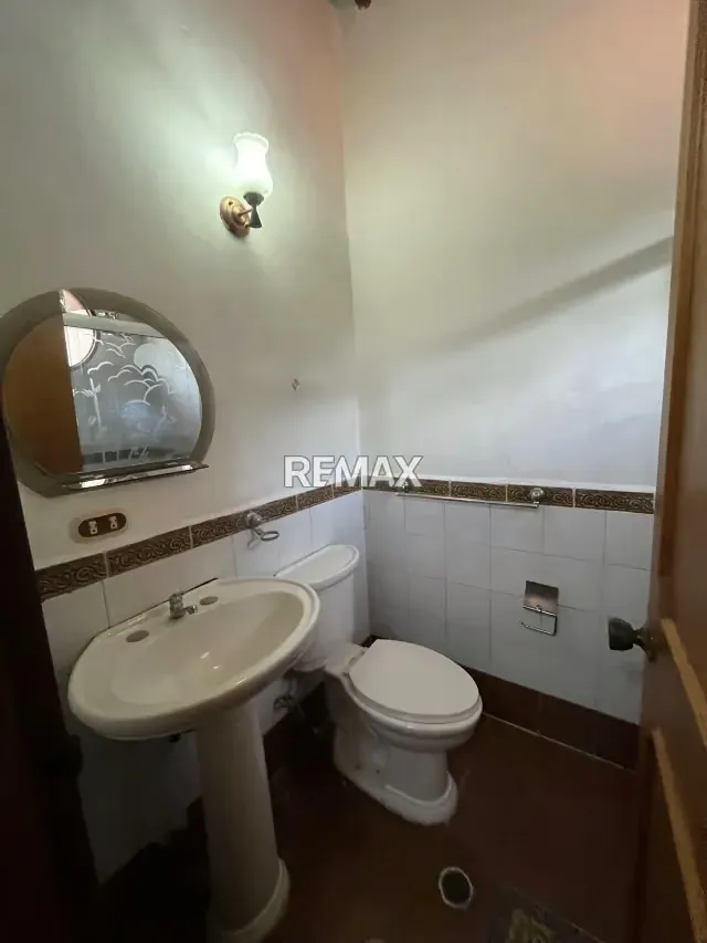 Disponible para alquiler casa tipo thownhouse zona de llano alto - 5