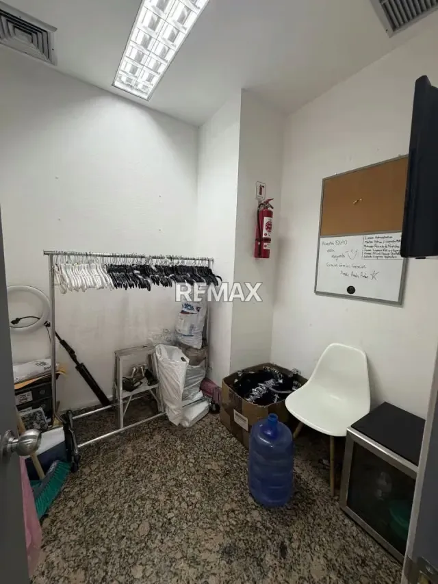 LOCAL COMERCIAL C.C. SANTA FE 30 MTS ALQUILER - 16