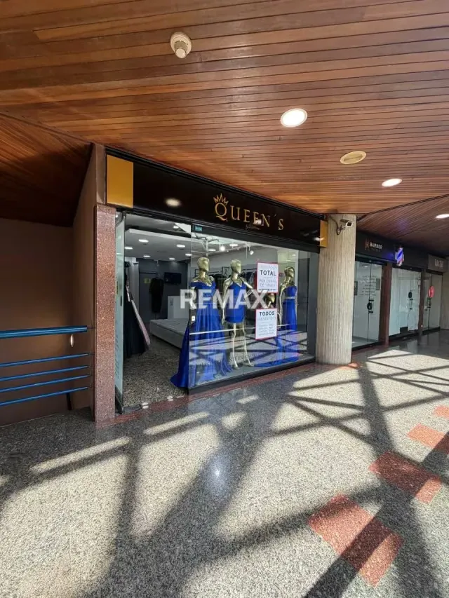 LOCAL COMERCIAL C.C. SANTA FE 30 MTS ALQUILER - 17