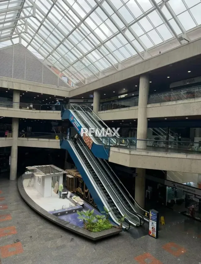 LOCAL COMERCIAL C.C. SANTA FE 30 MTS ALQUILER - 4
