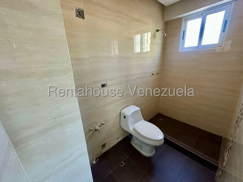 Apartamento (1 Nivel) en Alquiler en Del Este, Lara - 22