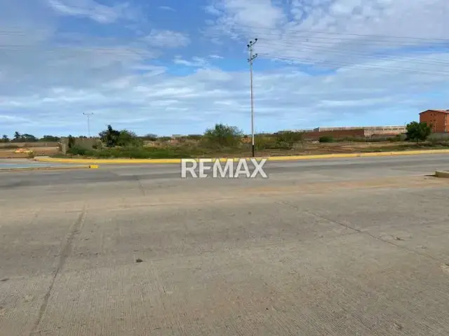 Venta de Parcela de Terreno ubicado en la Av Costanera sector Nueva Barcelona