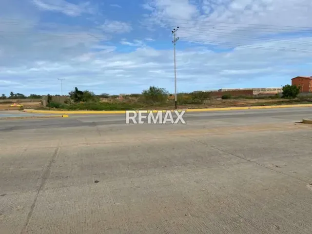 Venta de Parcela de Terreno ubicado en la Av Costanera sector Nueva Barcelona