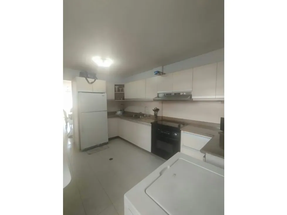 Vendo casa 300m2 4h/4b/2p La Trinidad 8318 - 8