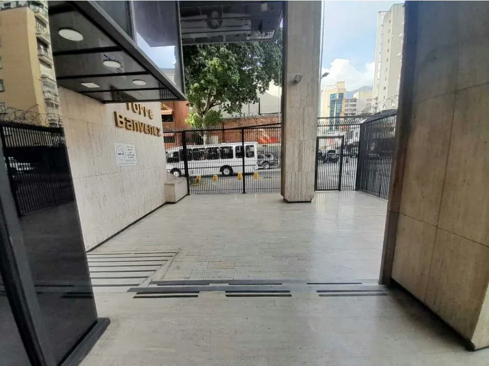 Vendo oficina 384m2 El Recreo 9367 - 2