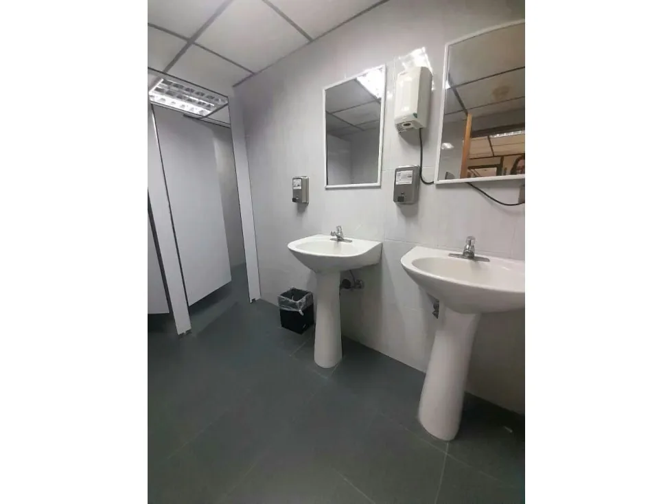 Vendo oficina 384m2 El Recreo 9367 - 30