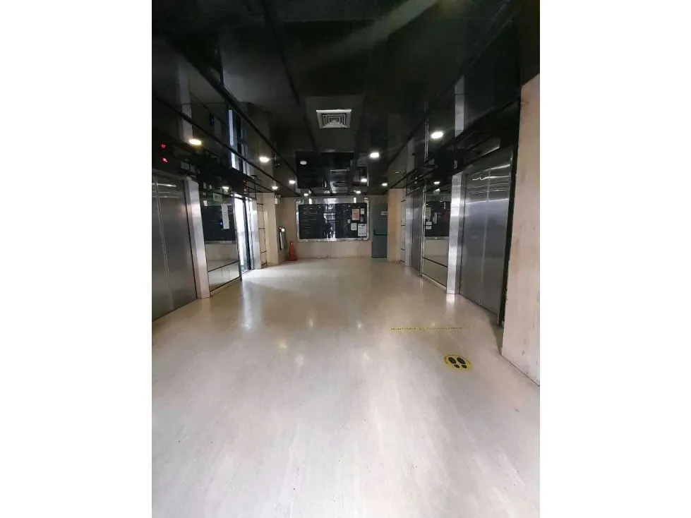Vendo oficina 384m2 El Recreo 9367 - 4