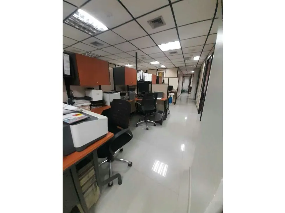 Vendo oficina 384m2 El Recreo 9367 - 10