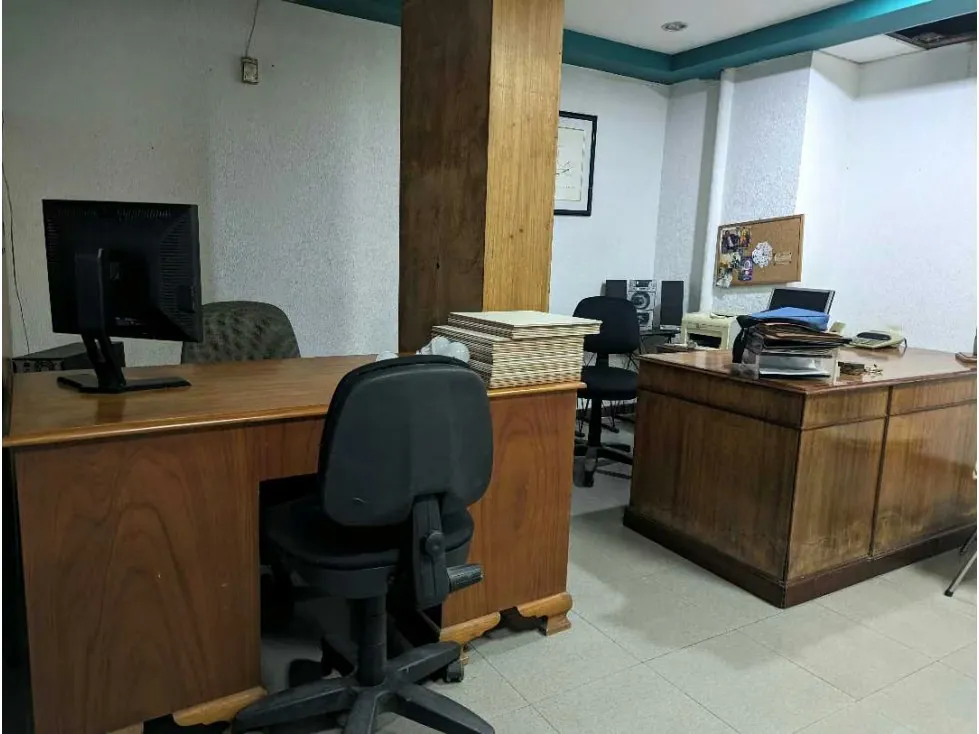 Vendo local 200m2 Parque Central 8095 - 13