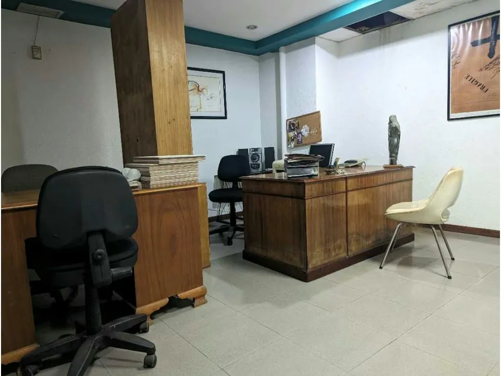 Vendo local 200m2 Parque Central 8095 - 5