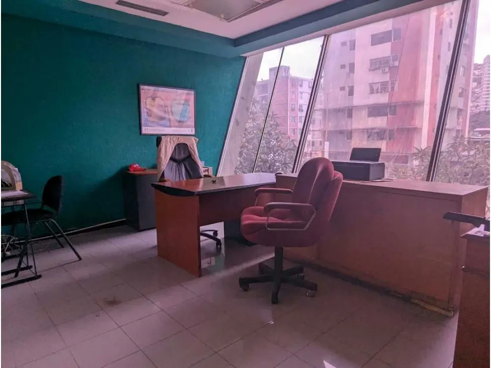 Vendo local 200m2 Parque Central 8095 - 10