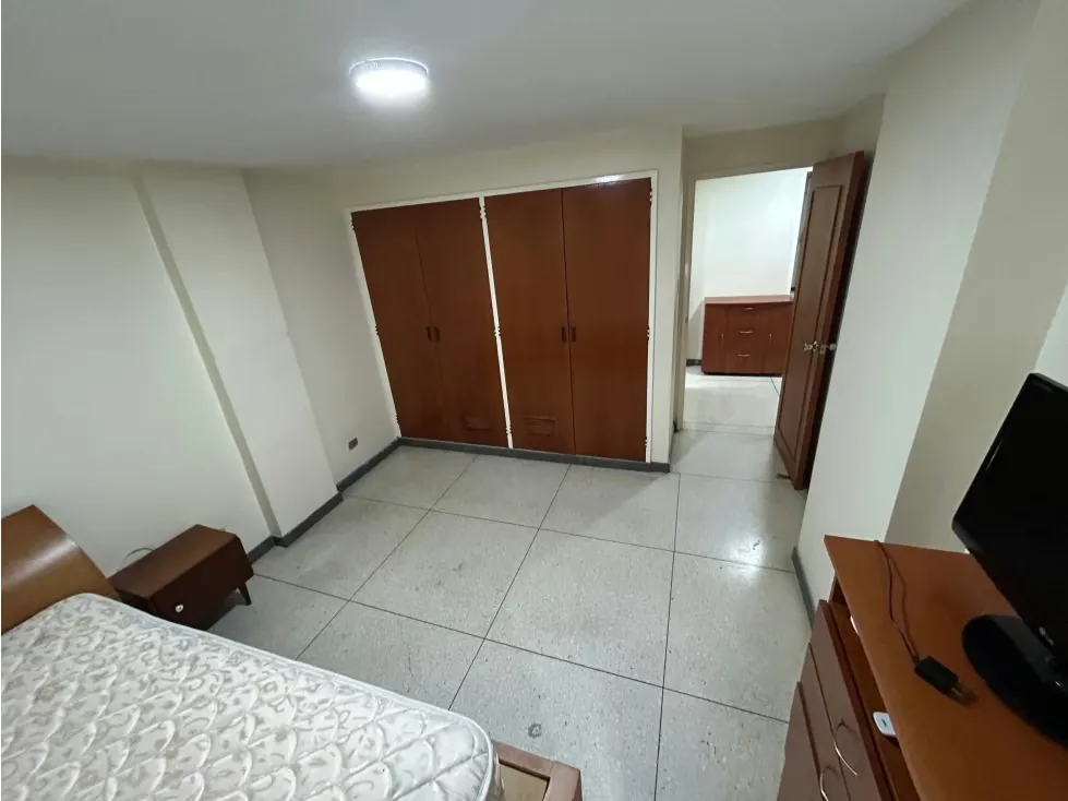 Se alquila apartamento 165m2 Los Palos Grandes 8730 - 8
