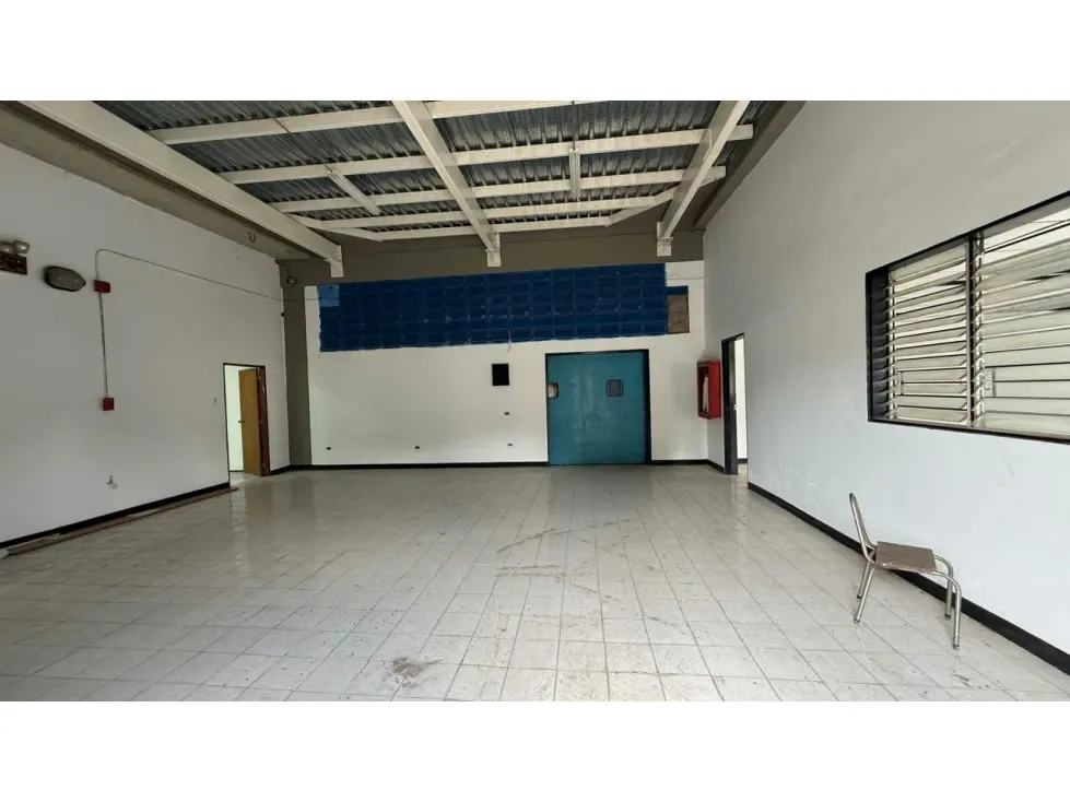 Se alquila Galpón comercial en Guarenas - 5