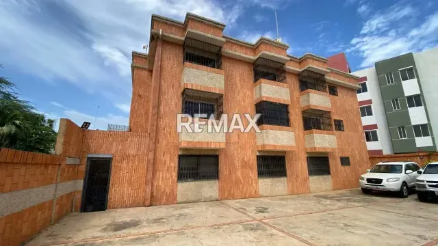 APARTAMENTO EDIF. PATRICIA ZONA NORTE LAGO MAR BEACH - 18