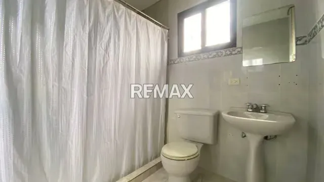 APARTAMENTO EDIF. PATRICIA ZONA NORTE LAGO MAR BEACH - 6