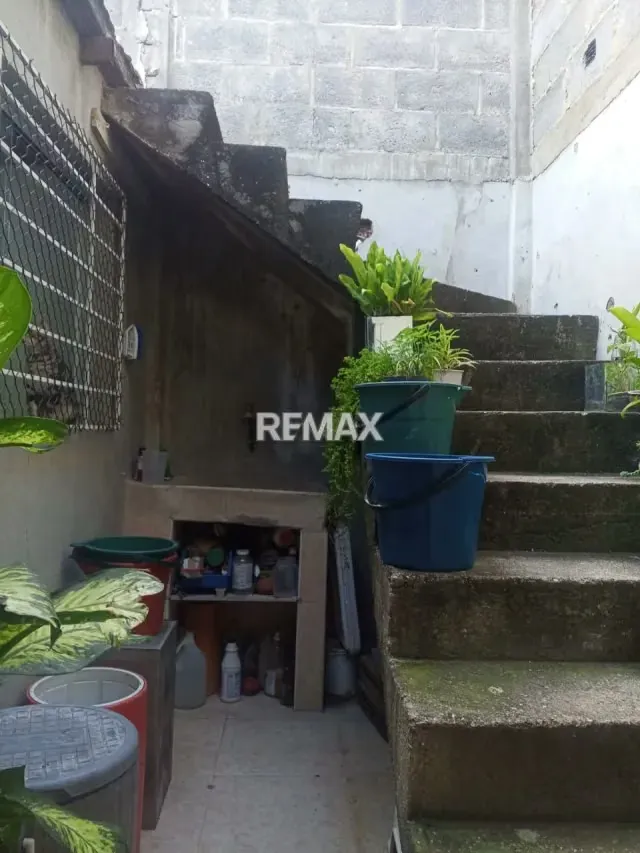bella y cómoda casa en zona norte, Urb Yucatán - 4