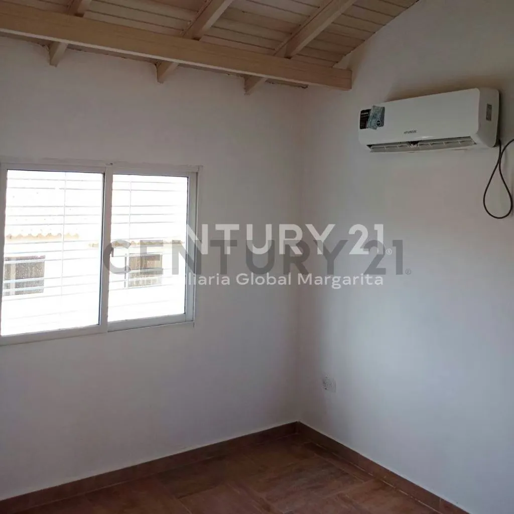 Inmobiliaria global Margarita ofrece para la Venta TH, en el valle - 11