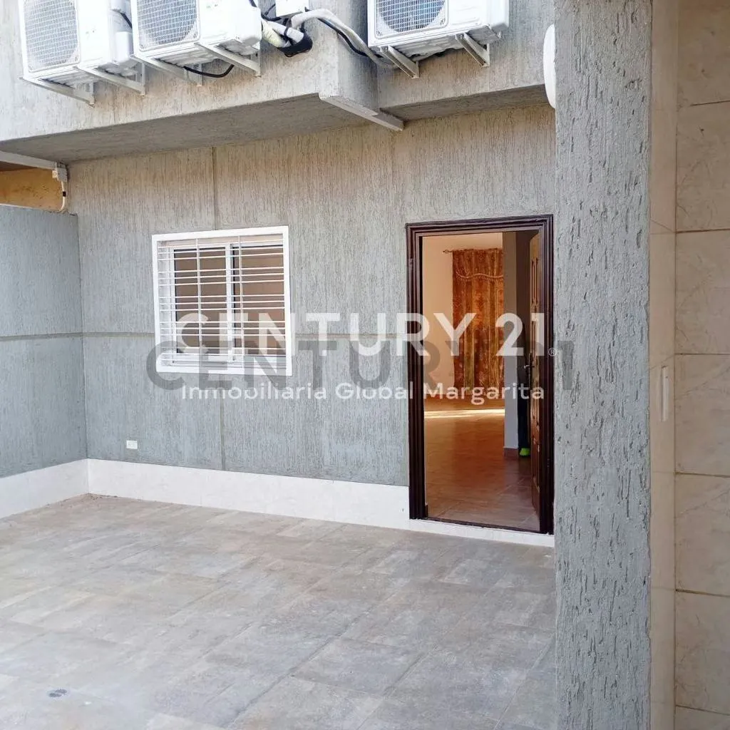Inmobiliaria global Margarita ofrece para la Venta TH, en el valle - 14