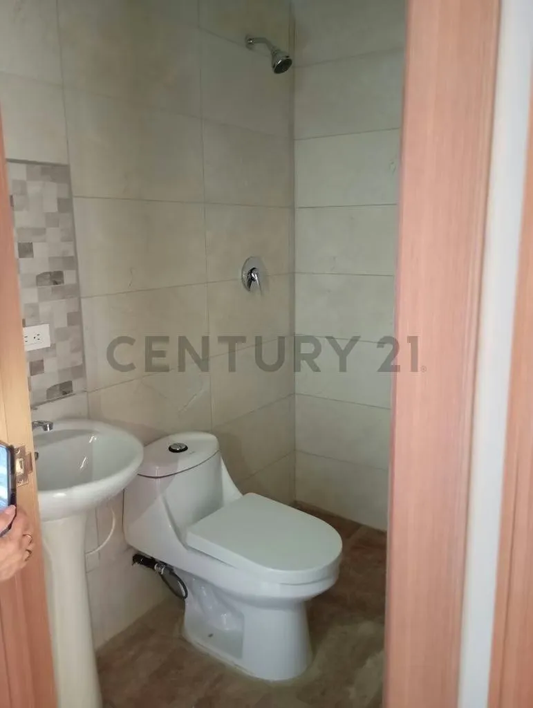 Inmobiliaria global Margarita ofrece para la Venta TH, en el valle - 23