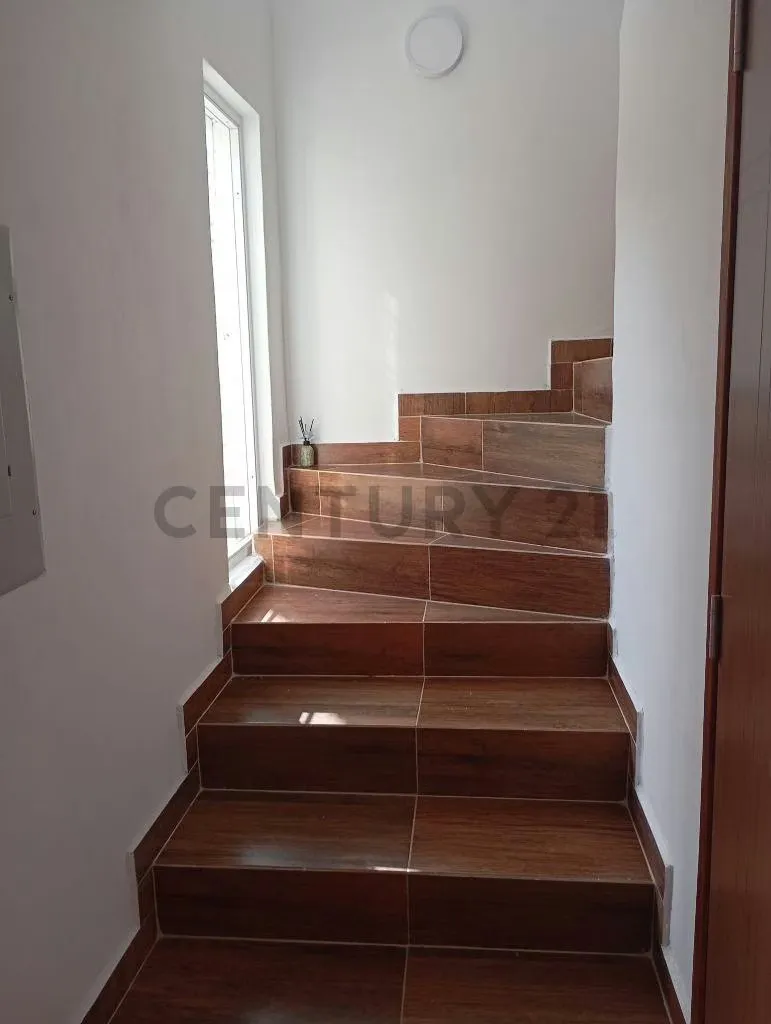 Inmobiliaria global Margarita ofrece para la Venta TH, en el valle - 25