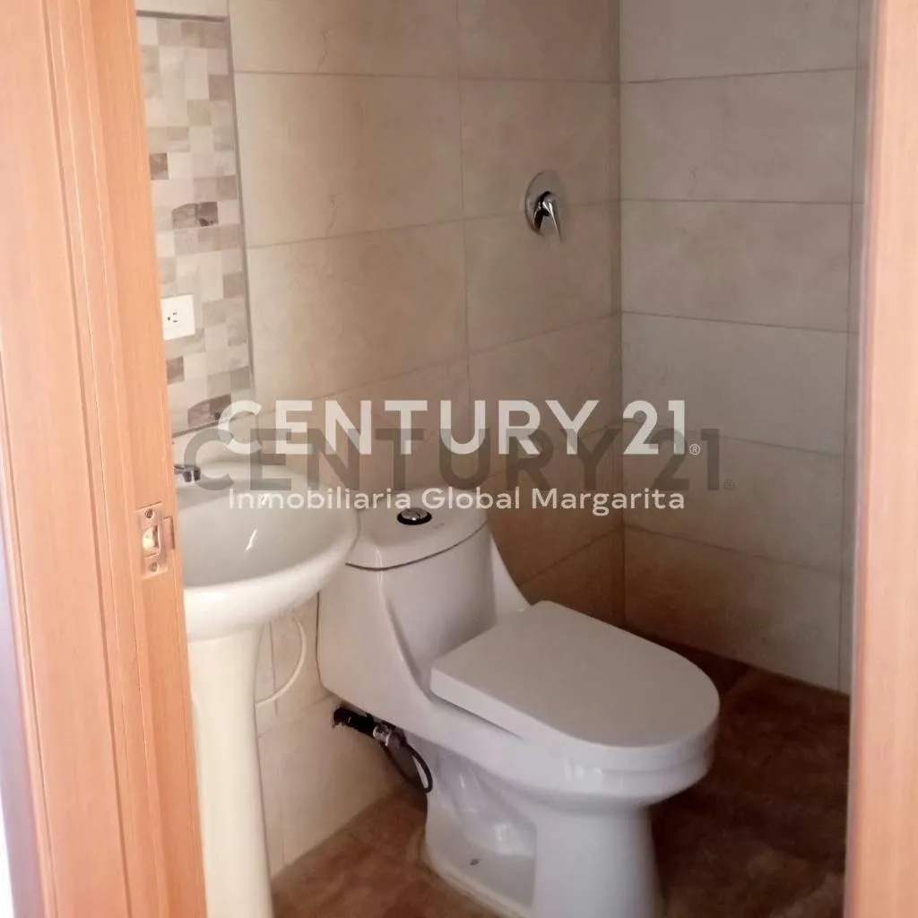 Inmobiliaria global Margarita ofrece para la Venta TH, en el valle - 10