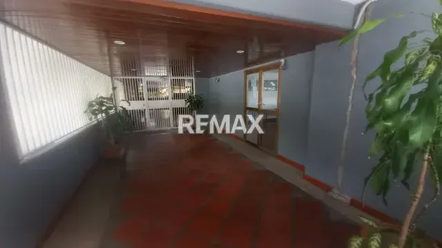SE VENDE APARTAMENTO EN CLNAS DE SANTA MONICA - 2