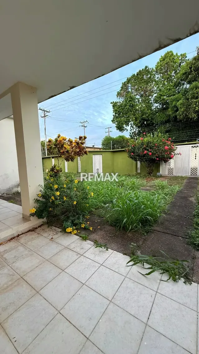 Hermosa casa unifamiliar con un moderno diseño estilo townhouse - 12
