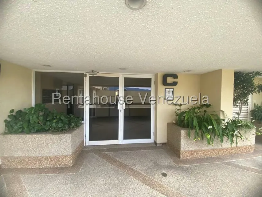 Apartamento (1 Nivel) en Venta en Los Samanes, Distrito Metropolitano - 2