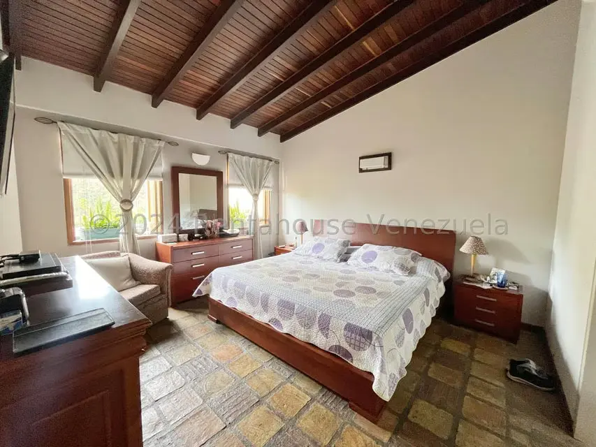 Casa (Multipes Niveles) en Venta en Oripoto, Distrito Metropolitano - 28