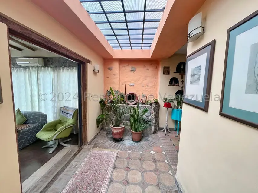 Casa (Multipes Niveles) en Venta en Oripoto, Distrito Metropolitano - 3