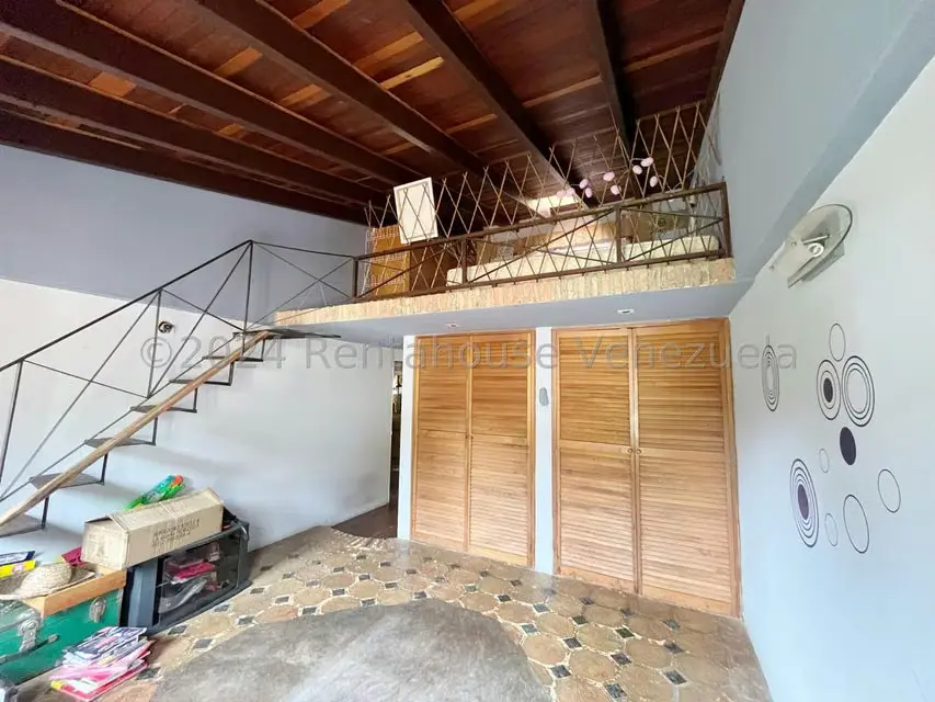 Casa (Multipes Niveles) en Venta en Oripoto, Distrito Metropolitano - 41