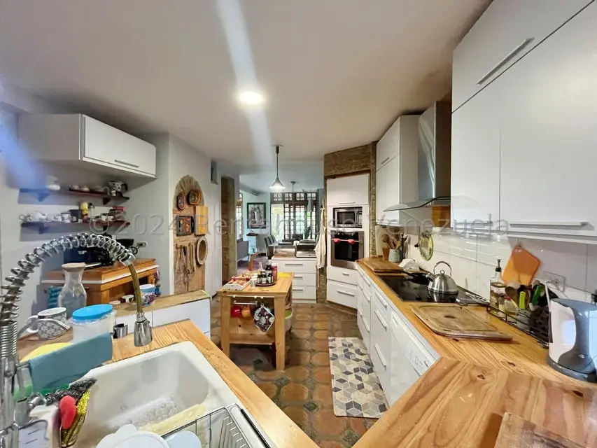 Casa (Multipes Niveles) en Venta en Oripoto, Distrito Metropolitano - 8