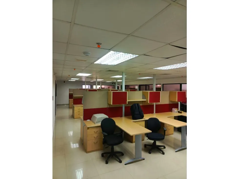 Se alquila oficina 315m2 Las Mercedes (Eurobuilding) 9221 - 17