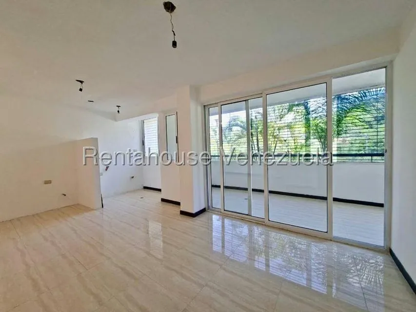 Apartamento (1 Nivel) en Venta en Bosques de la Lagunita, Distrito Metropolitano - 3
