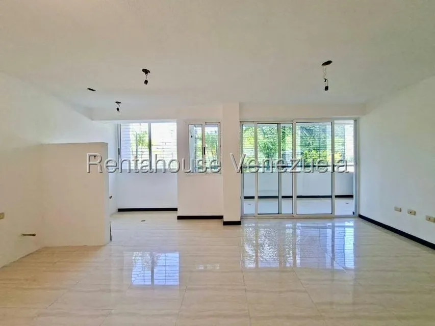 Apartamento (1 Nivel) en Venta en Bosques de la Lagunita, Distrito Metropolitano - 5