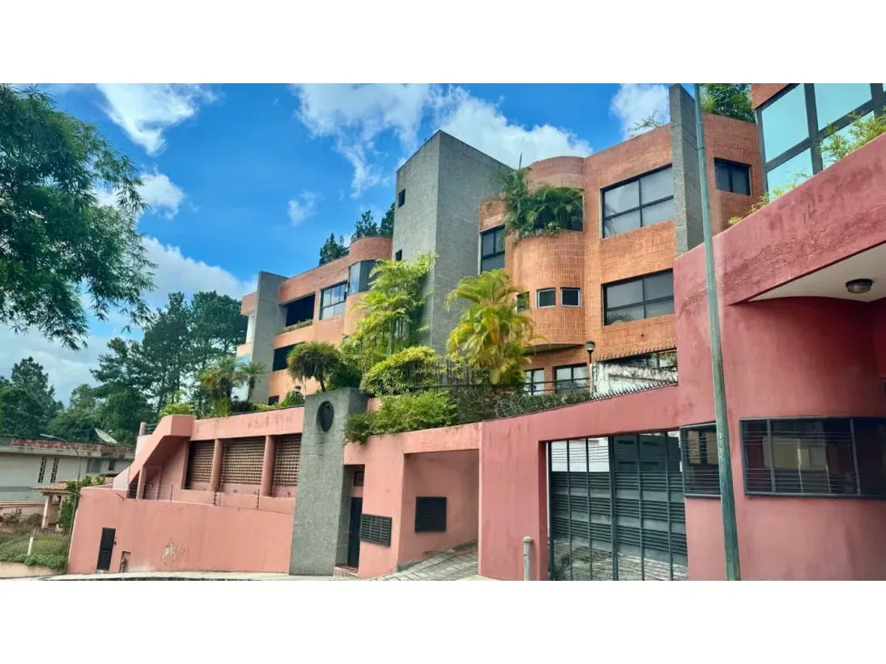 Vendo apartamento 240m2 La Trinidad Monterrey 4955