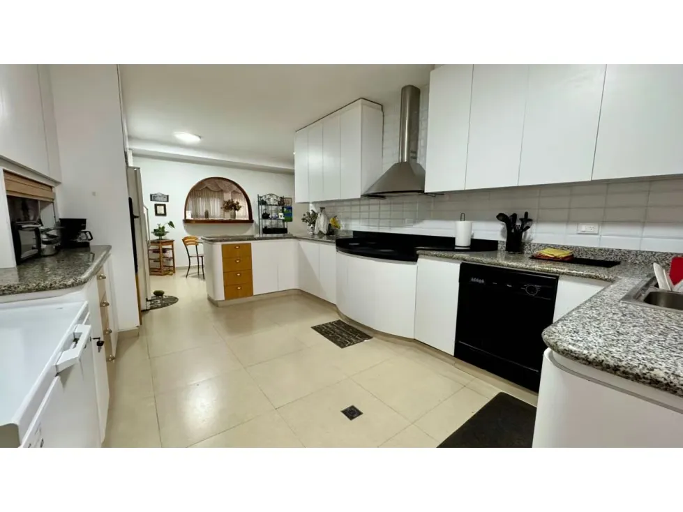 Vendo apartamento 240m2 La Trinidad Monterrey 4955 - 15