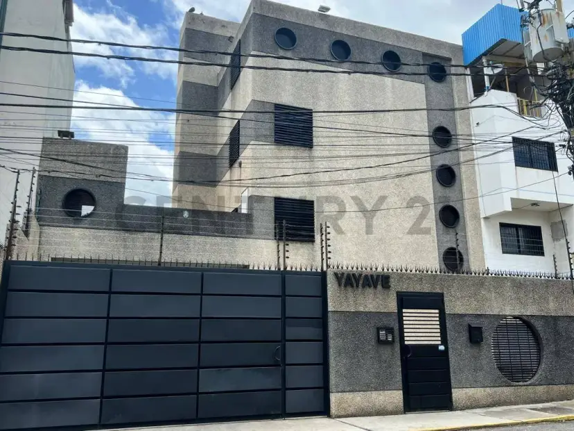 RD - Galpon-Local comercial en Petare - Buena Vista para alquiler 3er piso