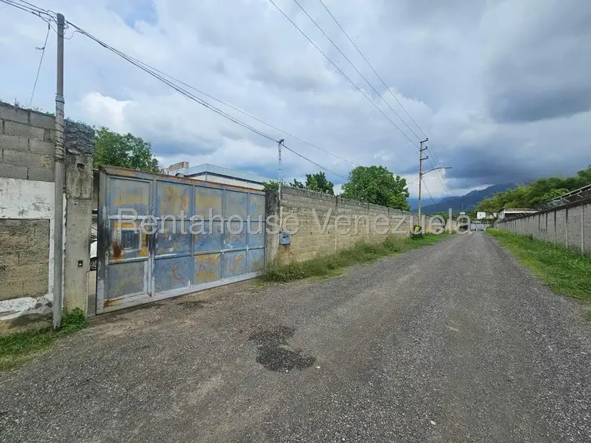 Terreno (Industrial) en Venta en El Marques, Miranda